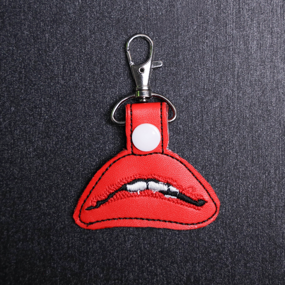 RHPS Lips Snap Bag Tag