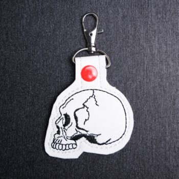 Skull Snap Bag Tag